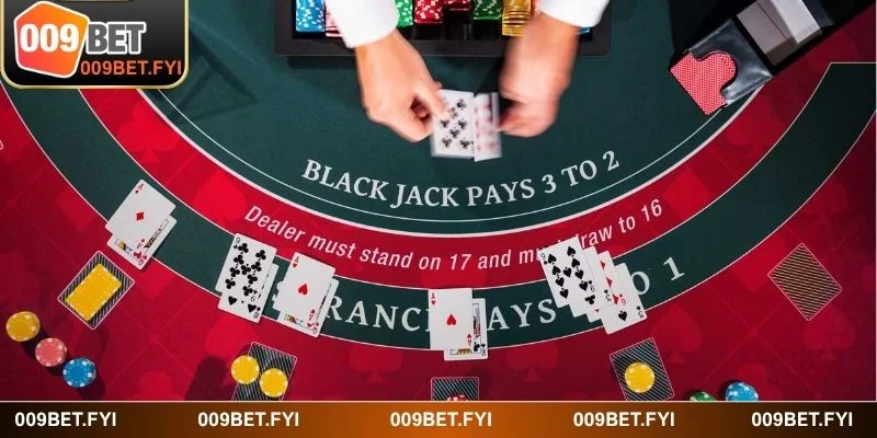 Bàn chơi Blackjack có các dealer sexy và rất chuyên nghiệp